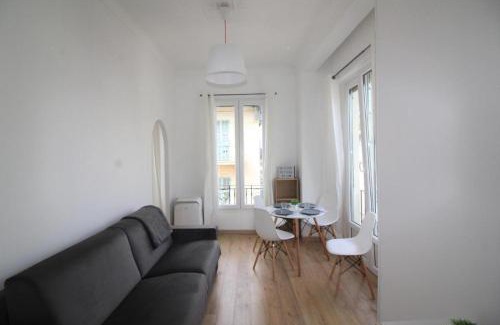 Lepante Quarter Apartment | Nice Renting - NOTRE DAME - Cosy Loft Perfect View on the roofs