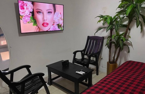 Managua Bed & Breakfast | Nice room overlooking the lake, in the heart of Managua.