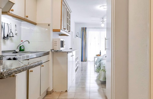 Los Cristianos Apartment | Nice studio with heated swimming pool, high speed WiFi, excelent for couples.