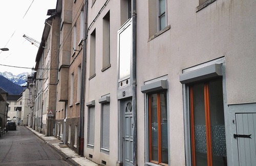 Bagneres-de-Luchon Apartment | Nice T3 in the center of LUCHON 2 bedrooms - Ideal family - special cures rate