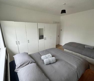 Glasnevin House | Nice Triple Room at 2 Iveragh Rd-7