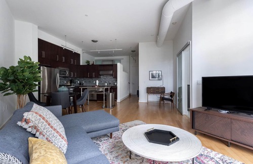 McLean Apartment | Nice Tysons Corner 1BR w/Gym & Pool, nr Galleria Mall, by Blueground