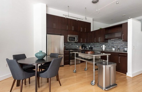 McLean Apartment | Nice Tysons Corner 1BR w/Gym & Pool, nr Galleria Mall, by Blueground