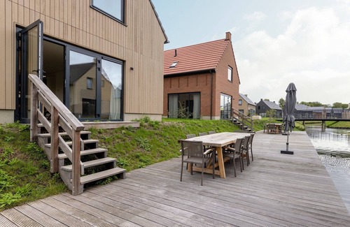 Wolphaartsdijk Villa | Nice villa near the Veerse Meer