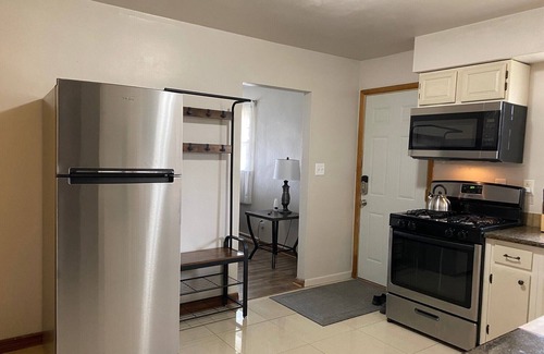 Rockford House | Nicely Appointed Budget Stay in Rockford