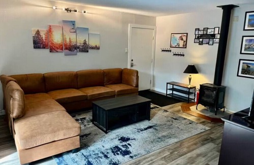 Incline Village Condo | Nicely remodeled 2 bedroom condo in Incline Village close to everything.
