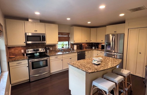 Summerplace House | Nicely Updated heated Pool Home Near Private Beach