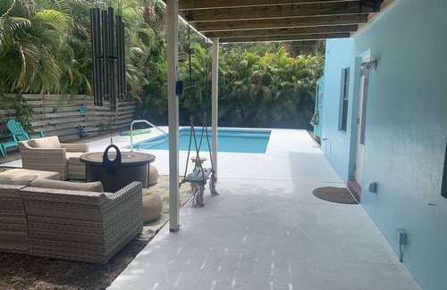 Summerplace House | Nicely Updated heated Pool Home Near Private Beach
