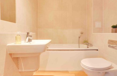 Brentwood Apartment | Niche Parkview Apartments