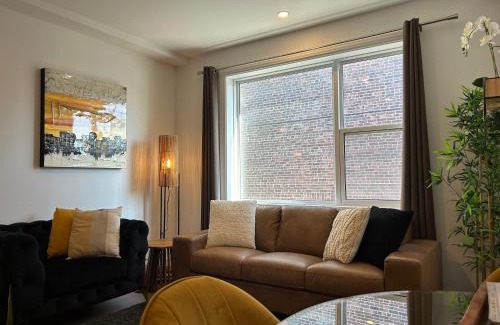 Desjardins Apartment | Nid d'amour Traverse au château