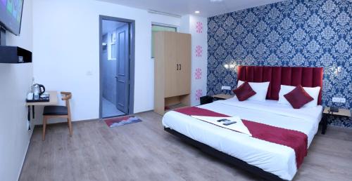 South West Hotel | Nidra Hotel near Yashobhoomi Sector 10, Dwarka,Delhi