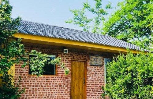 Sudarbal Cabin | Nigeen Vista Lakeside Chalet