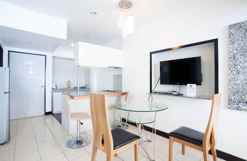 Chang Khlan Apartment | Night Bazaar Road - 40 Sqm - 4th Floor - Work-From-Home & Fully Fitted Kitchen