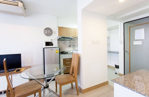 Chang Khlan Apartment | Night Bazaar Road - 40 Sqm - 3rd Floor - Work-From-Home w/Fully Fitted Kitchen