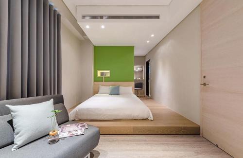Dongshan House | Night Home