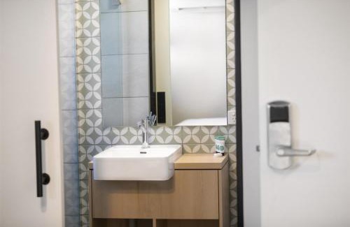 Nundah Hotel | Nightcap at Prince of Wales Hotel