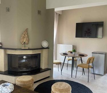 Taxiarkhis Apartment | Niki's Paradise View