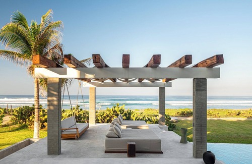 Barra de Colotepec Villa | Niku House: Beachfront Luxury Villa for 12 with Chef, Staff & Ocean Views