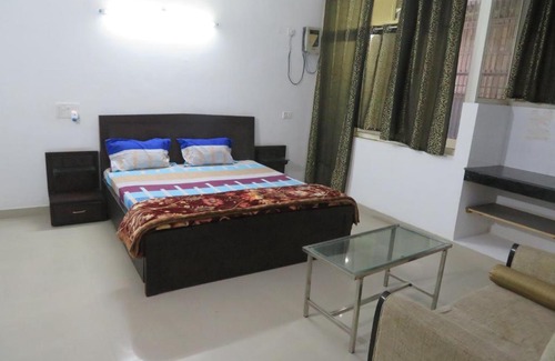 Vrindavan House | Nikunj Palace