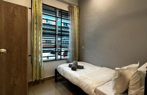 Penampang Apartment | Nilam 4 3BR Near KKIA Homestay Cyber City Apartment