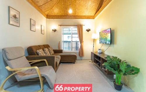 Su Thep House | Nimman Home with Cozy Patio - Workspace w Screen