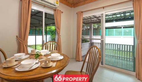 Su Thep House | Nimman Home with Cozy Patio - Workspace w Screen