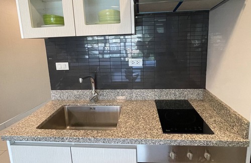 Nimman Apartment | Nimman Studio with FREE Motorbike - Kitchen - View - Pool - Chom Doi 2