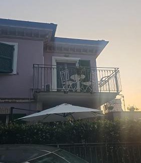 Sirolo House | Nina Camera