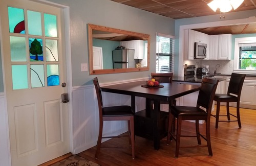Altamonte Springs Cottage | nIncredible Private Lakefront Cottage Retreat