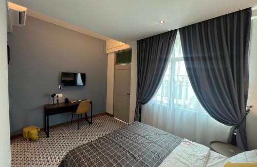 Taman Jubilee House | Ninety Guest House