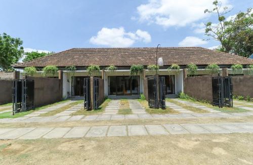 Gatot Subroto House | Ninja Suite Villa