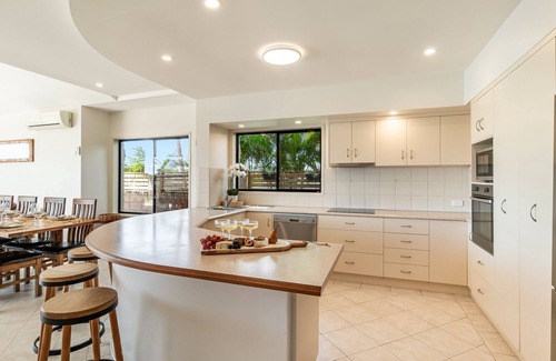 Yamba House | Nirvana Waters | Waterfront with Pool