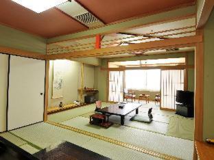 Nagasaki Hotel | Nisshokan Shinkan Baishokaku
