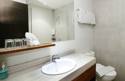 Surabaya Cabin | Nite & Day Surabaya - Kedungdoro