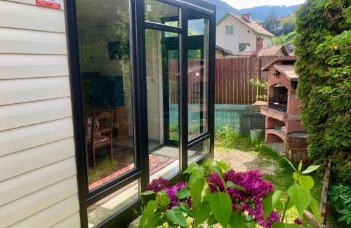 Beli Iskar House | Niya Guest House