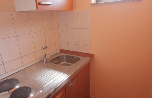 Rtina Apartment | Njaco - Studio Apartment with Sea View