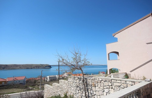 Rtina Apartment | Njaco - Traditional One Bedroom Apartment with Balcony and Sea View