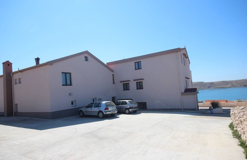 Rtina Apartment | Njaco - Traditional Two Bedroom Apartment with Teracce and Sea View