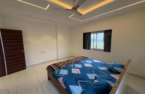 Chevella Villa | NMR Nest Farms Poolside Getaway 3BHK by homeyhuts