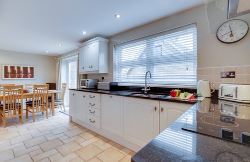 North Sunderland House | No 1, Twin Palms - Four Bedroom House, Sleeps 8