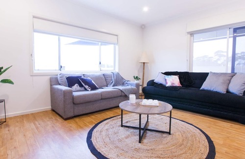 Port Lincoln House | No.27 - CONTEMPORARY FAMILY LIVING near the Marina