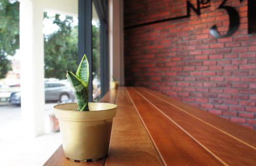 Simpang Ampat Hotel | No.31 Maple Inn