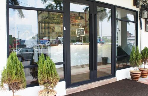 Simpang Ampat Hotel | No.31 Maple Inn