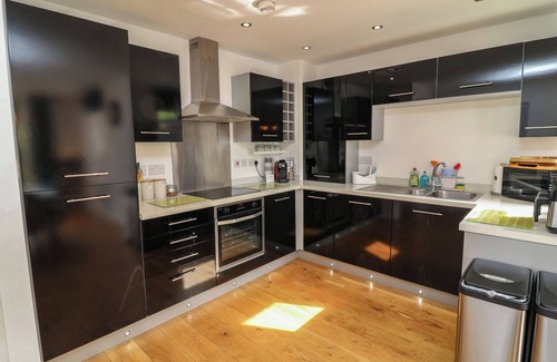 Ashbourne Cottage | NO 39, pet friendly, with a garden in Ashbourne