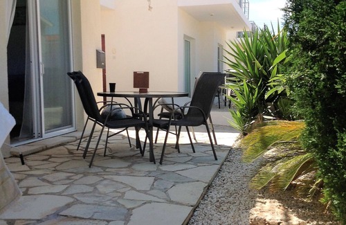 Peyia Town Apartment | No. 5 Holmes Place, Peyia, Coral Bay