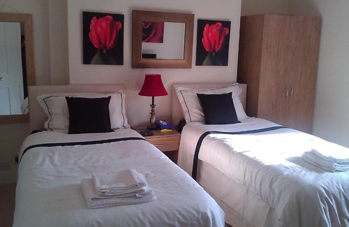 Dover House | No 7 Priory Guest House
