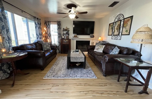 Huntsville Apartment | No chores!/6 guests/⬇️stairs/🦮🐈/WI-FI/easy access/grill