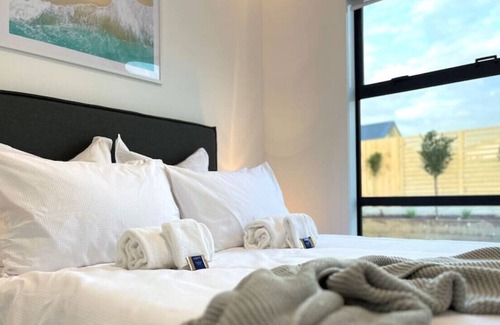 Hamilton North House | No cleaning fee - Brand New for you!