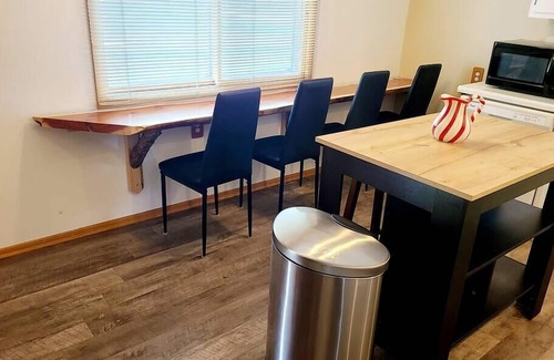 Lewellen House | No Cleaning Fee, Stay One Stay All