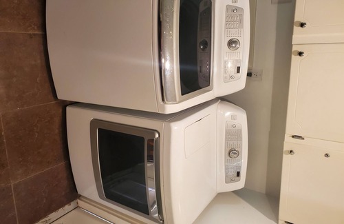 Victoria Apartment | NO CONTACT Mother-in-Law Suite